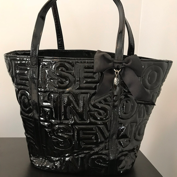 Betsey Johnson Handbags - Betsey Johnson Black Tote
